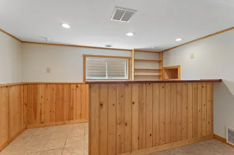 327 Oakwood Drive Antioch IL 60002
