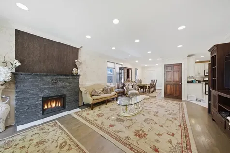 1735 Grey Avenue Evanston IL 60201
