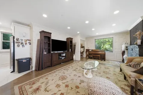 1735 Grey Avenue Evanston IL 60201