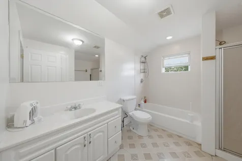 3809 West 86th Street Chicago IL 60652