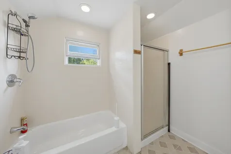 3809 West 86th Street Chicago IL 60652