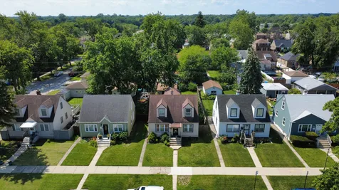 3809 West 86th Street Chicago IL 60652