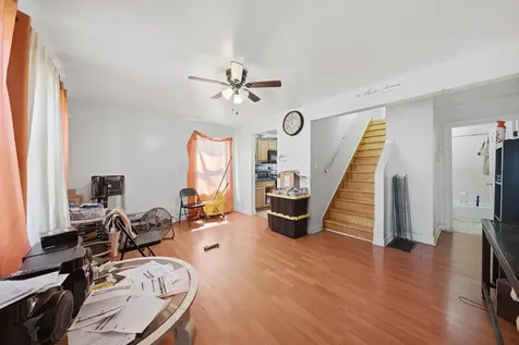 3809 West 86th Street Chicago IL 60652