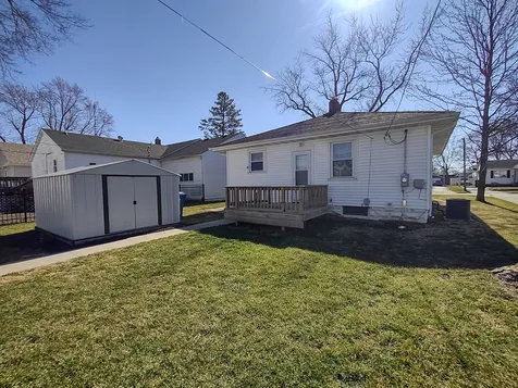 912 Douglas Street Morris IL 60450