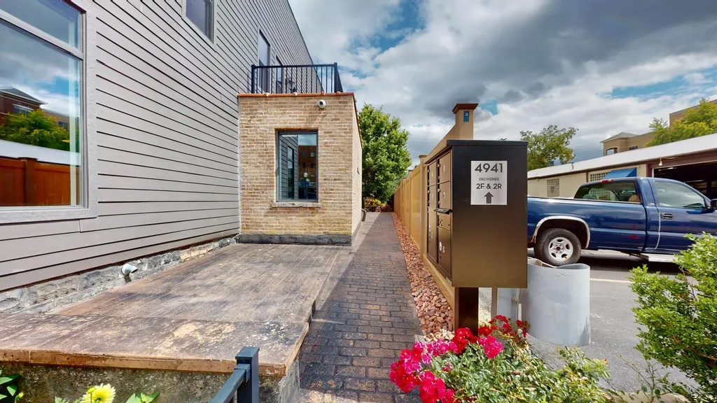4941 Main Street Downers Grove IL 60515