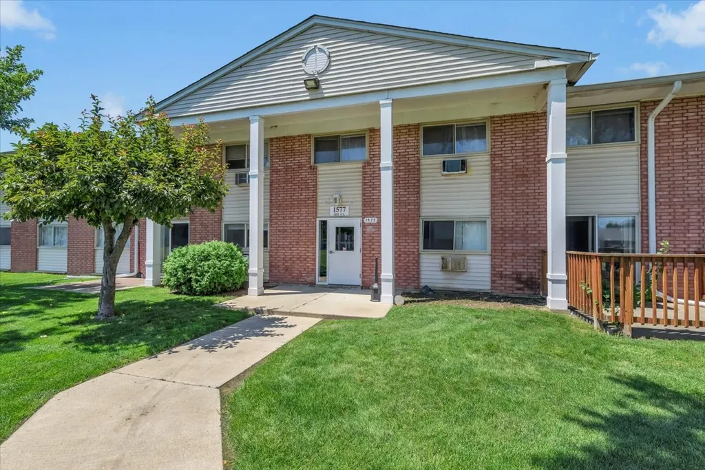 1577 Jill Court Glendale Heights IL 60139