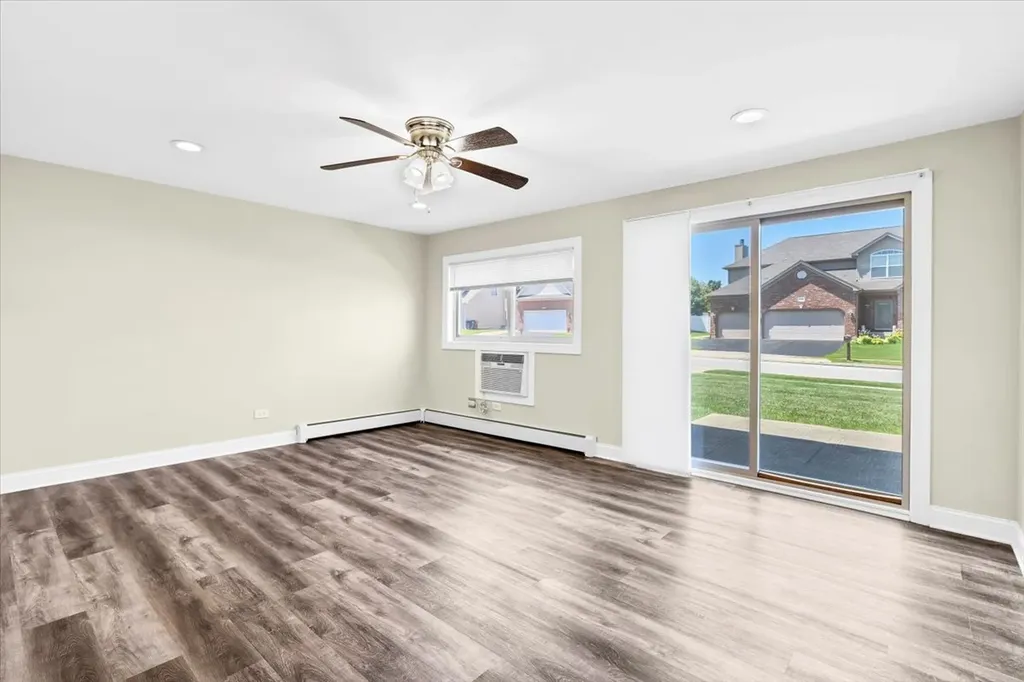 1577 Jill Court Glendale Heights IL 60139