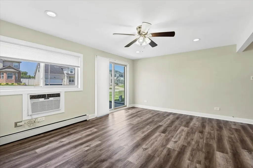 1577 Jill Court Glendale Heights IL 60139