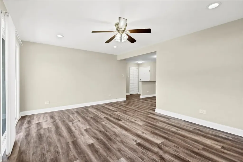 1577 Jill Court Glendale Heights IL 60139
