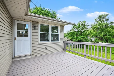 1312 West Oakmont Road Hoffman Estates IL 60169