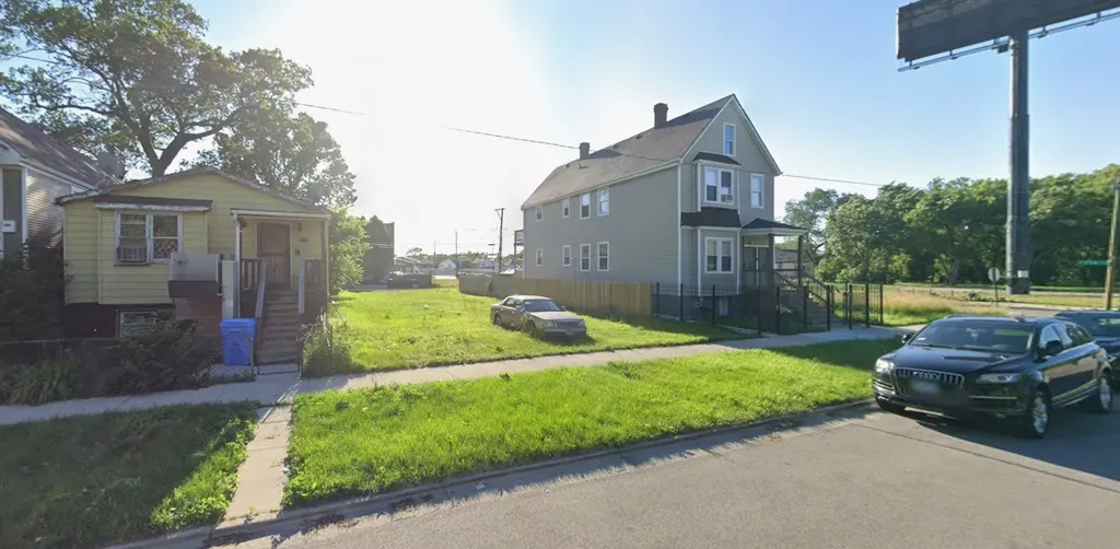 5706 South La Salle Street Chicago IL 60621