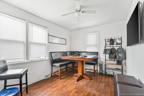 5649 West 87th Place Oak Lawn IL 60453