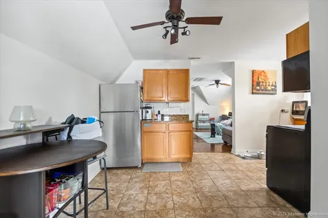 5649 West 87th Place Oak Lawn IL 60453