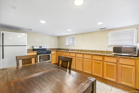 5649 West 87th Place Oak Lawn IL 60453