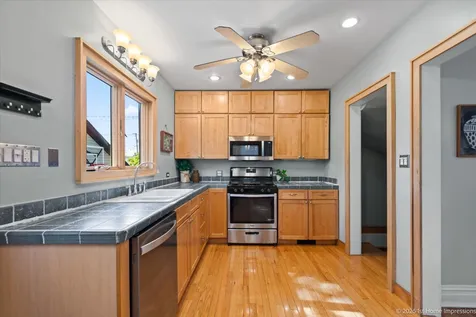 9323 South Spaulding Avenue Evergreen Park IL 60805