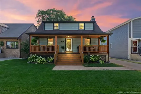 9323 South Spaulding Avenue Evergreen Park IL 60805