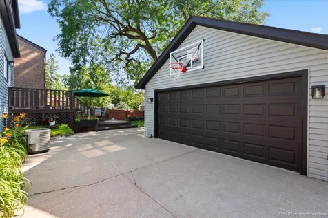 9323 South Spaulding Avenue Evergreen Park IL 60805