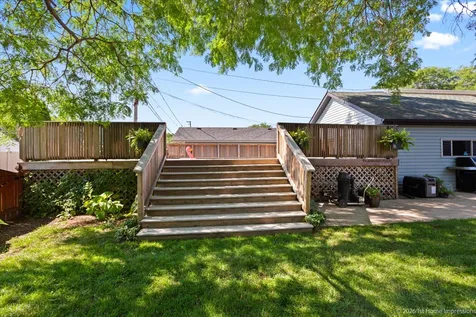 9323 South Spaulding Avenue Evergreen Park IL 60805