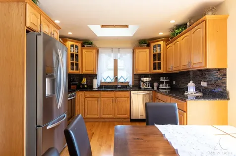8611 West 75 Street Justice IL 60458