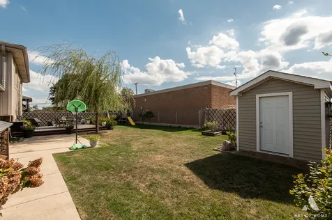 8611 West 75 Street Justice IL 60458
