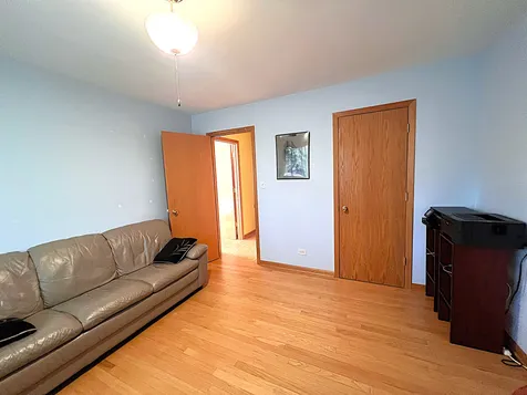 119 Saratoga Court Vernon Hills IL 60061