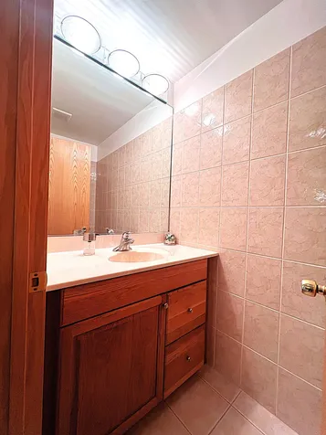 119 Saratoga Court Vernon Hills IL 60061