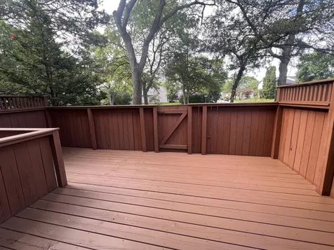 119 Saratoga Court Vernon Hills IL 60061