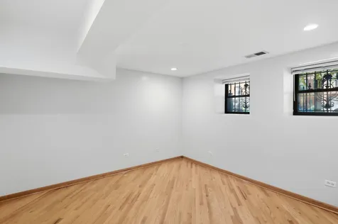 5203 South Woodlawn Avenue Chicago IL 60615