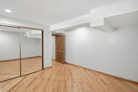 5203 South Woodlawn Avenue Chicago IL 60615