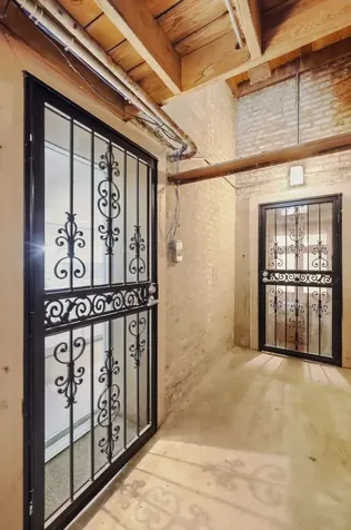 5203 South Woodlawn Avenue Chicago IL 60615