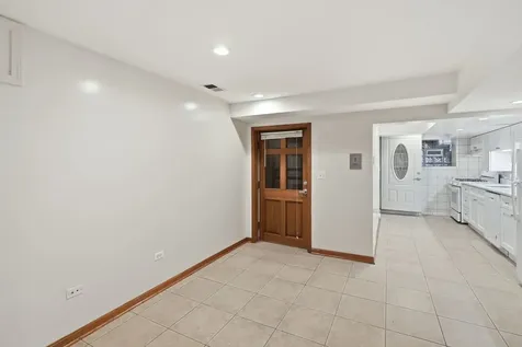 5203 South Woodlawn Avenue Chicago IL 60615