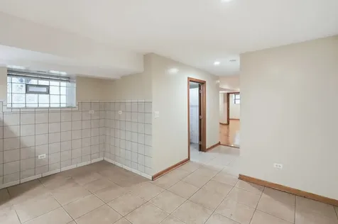 5203 South Woodlawn Avenue Chicago IL 60615