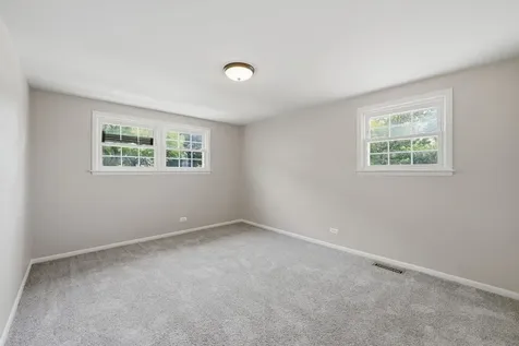 7720 Maple Street Morton Grove IL 60053
