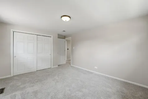 7720 Maple Street Morton Grove IL 60053