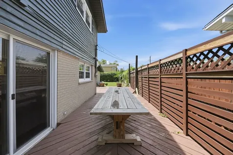 7720 Maple Street Morton Grove IL 60053