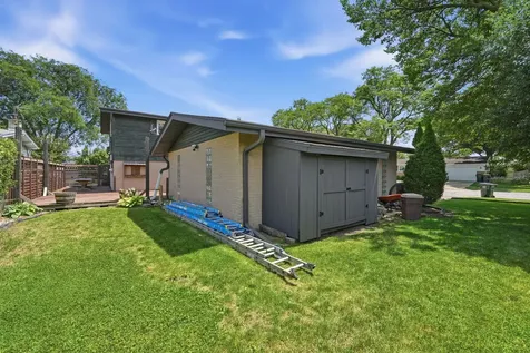7720 Maple Street Morton Grove IL 60053