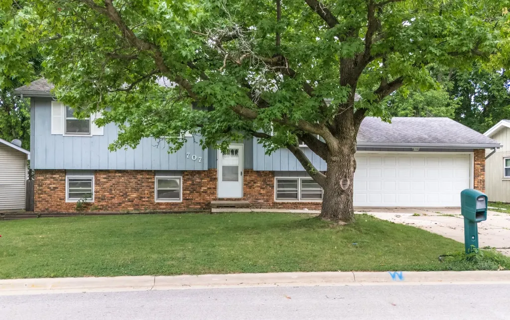 707 Chester Drive Normal IL 61761
