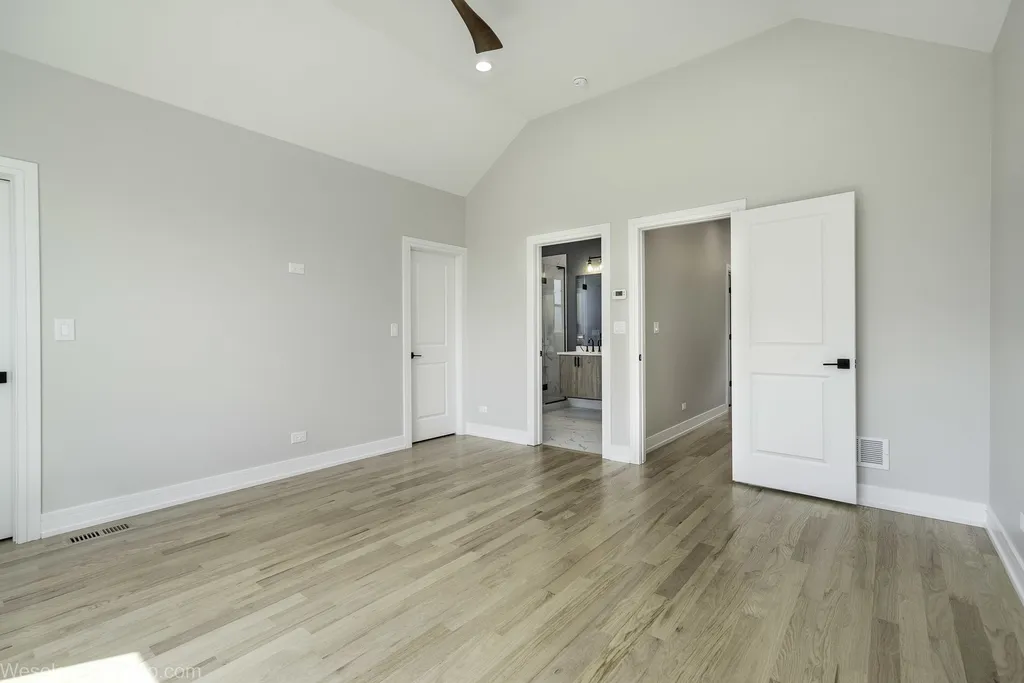 3755 North Odell Avenue Chicago IL 60634