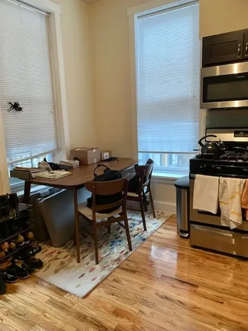 1947 North Cleveland Avenue Chicago IL 60614