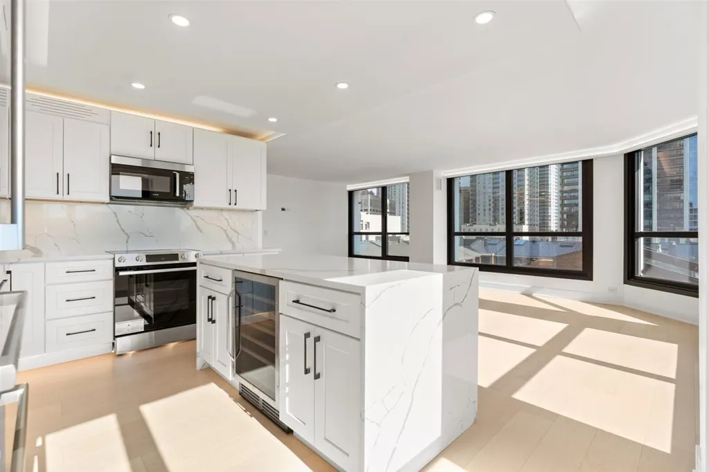 1030 North State Street Chicago IL 60610