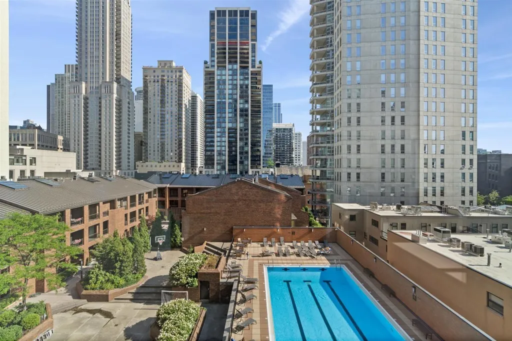 1030 North State Street Chicago IL 60610