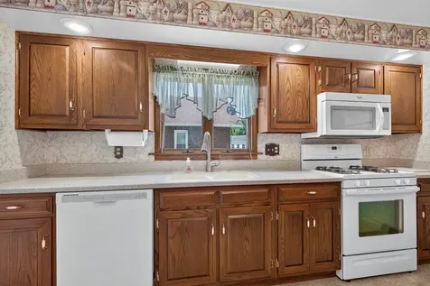 212 Sherman Street Streator IL 61364