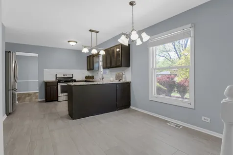 939 Honey Lane Crete IL 60417