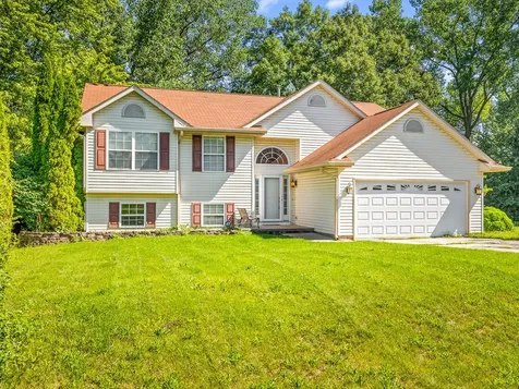 212 Rochester Road Poplar Grove IL 61065