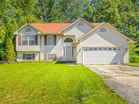 212 Rochester Road Poplar Grove IL 61065