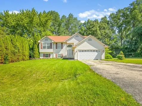 212 Rochester Road Poplar Grove IL 61065