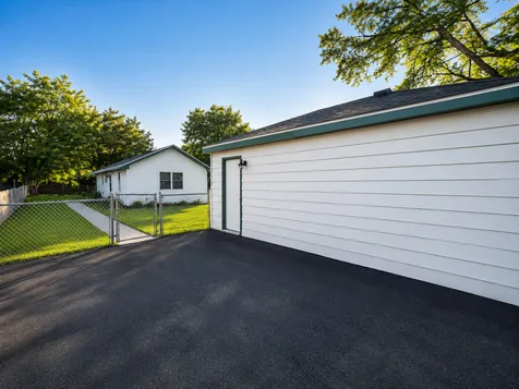 37706 North Nippersink Place Spring Grove IL 60081