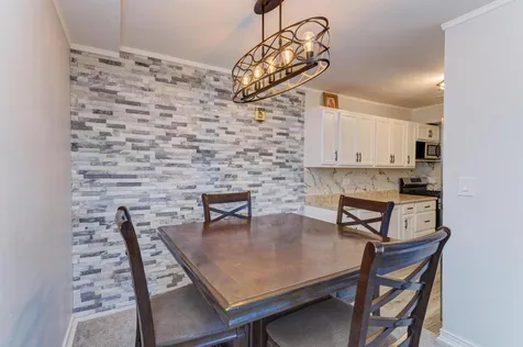 1475 Rebecca Drive Hoffman Estates IL 60169