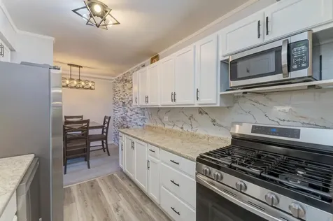 1475 Rebecca Drive Hoffman Estates IL 60169