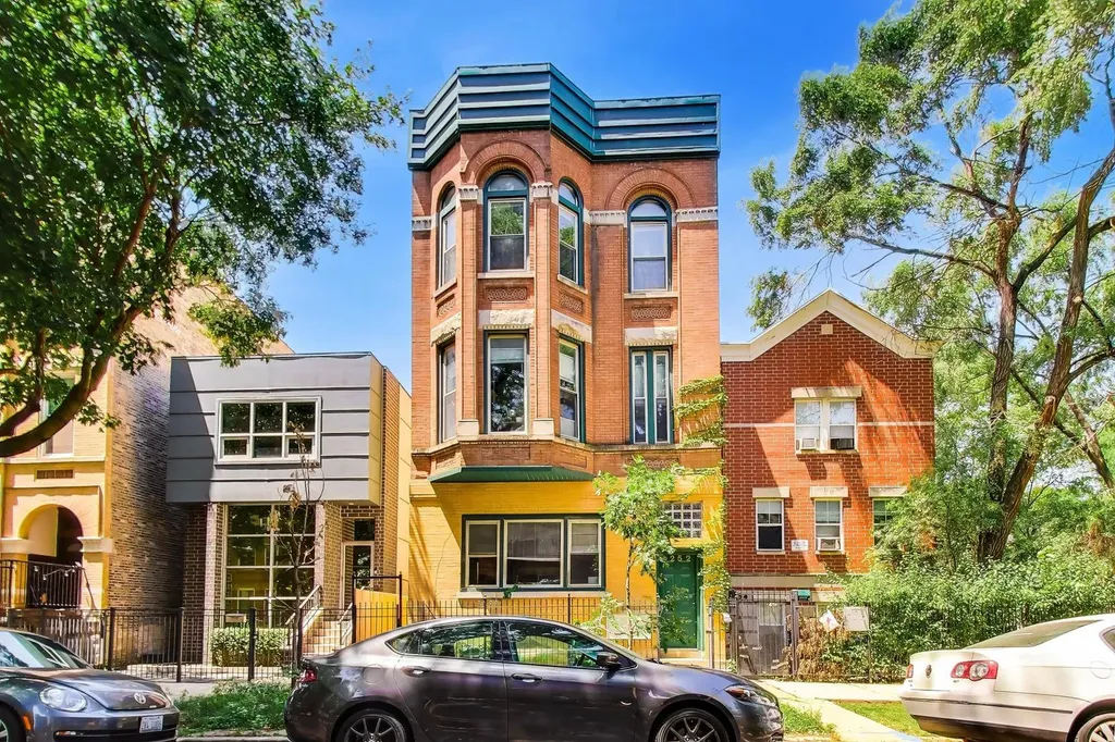 1252 North Artesian Avenue Chicago IL 60622